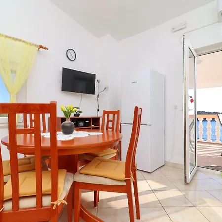 Senija - Three Bedroom With Terrace And Sea View Rosemary Apartman *