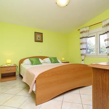 Senija - Three Bedroom With Terrace And Sea View Rosemary Blato (Korcula)