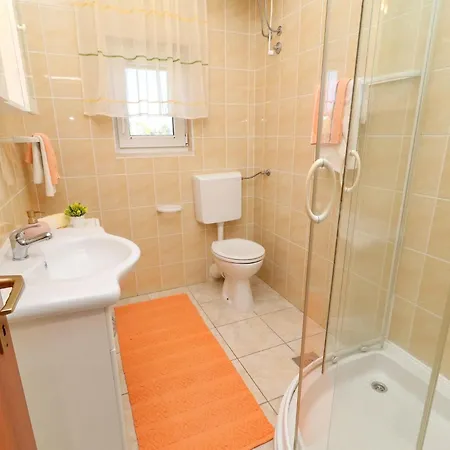 Apartman Senija - Three Bedroom With Terrace And Sea View Rosemary